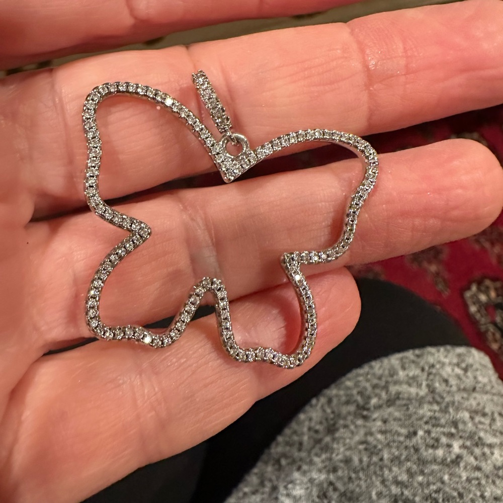 Open butterfly pendant